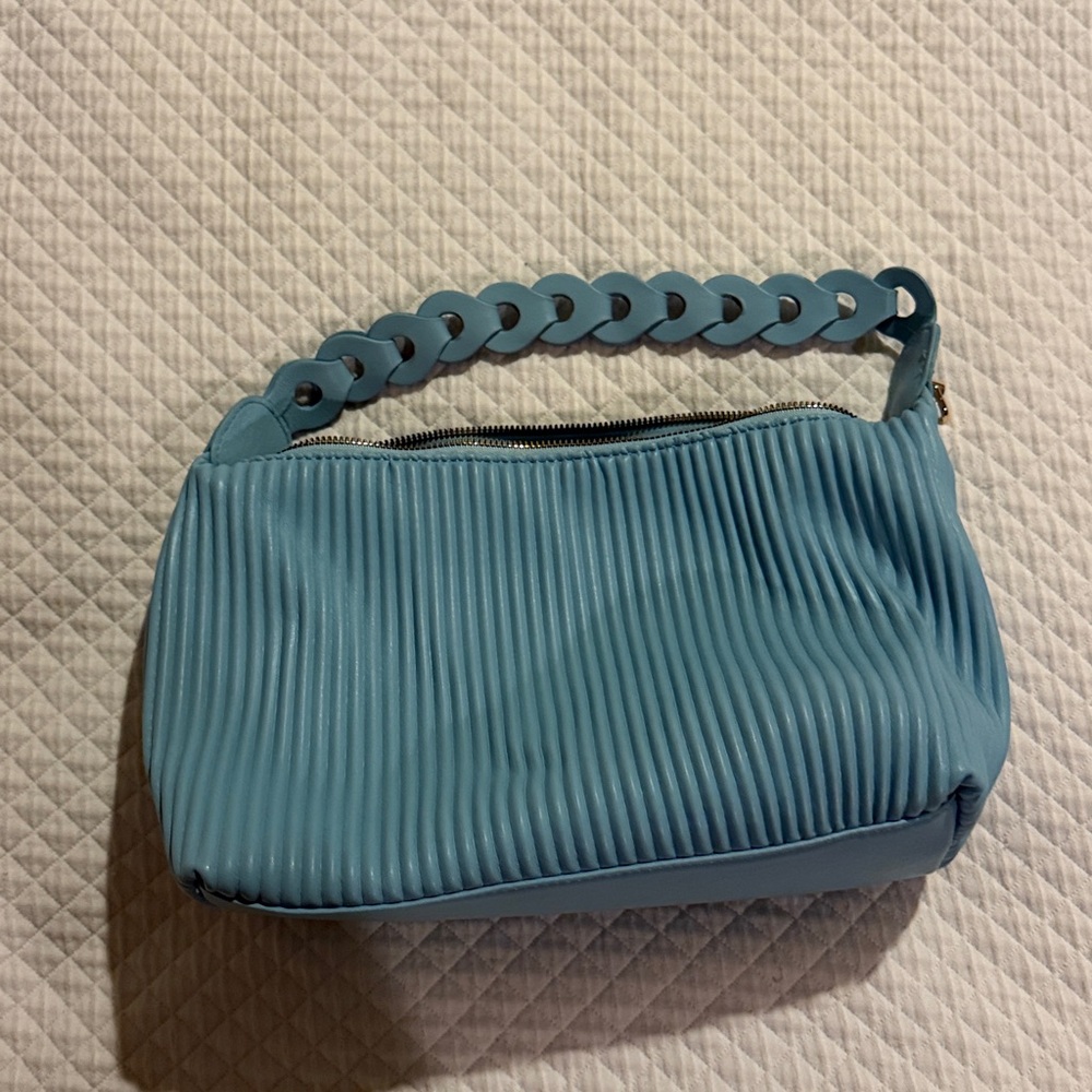 Chic Blue Textured Handbag with Chain Handle